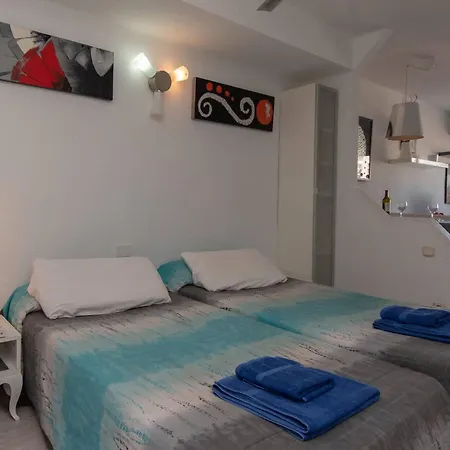 Santa Maria 73 - Apartment *